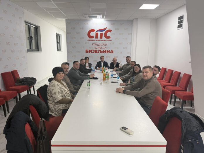 SPS Bijeljina započeo rad u novom sazivu, sastanku prisustvovao i predsjednik stranke Goran Selak (foto)