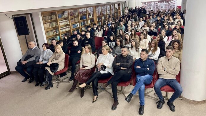 U Bijeljini održano predavanje “Reci NE pušenju!“ povodom Nacionalnog dana bez duvanskog dima