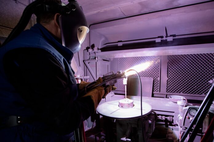 Metalizacija ili termalno nanošenje prevlaka – proces koji bijeljinski „Orao“ vrši u okviru Remonta (foto)