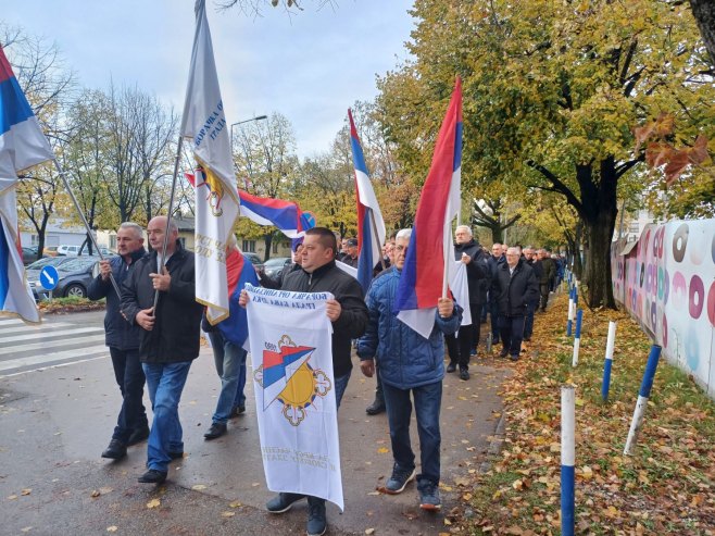 Mirno okupljanje Boračke organizacije Banjaluka kao odgovor SDP (foto,video)