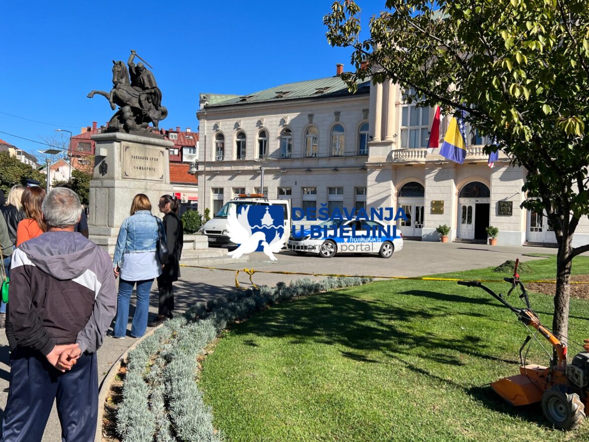 Dojava bombe u zgradama Gradske uprave Grada Bijeljina i Osnovnog suda u Bijeljini (foto)