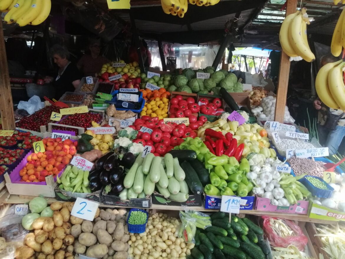 Današnje CIJENE voća, povrća i cvijeća na ZELENOJ PIJACI u Bijeljini