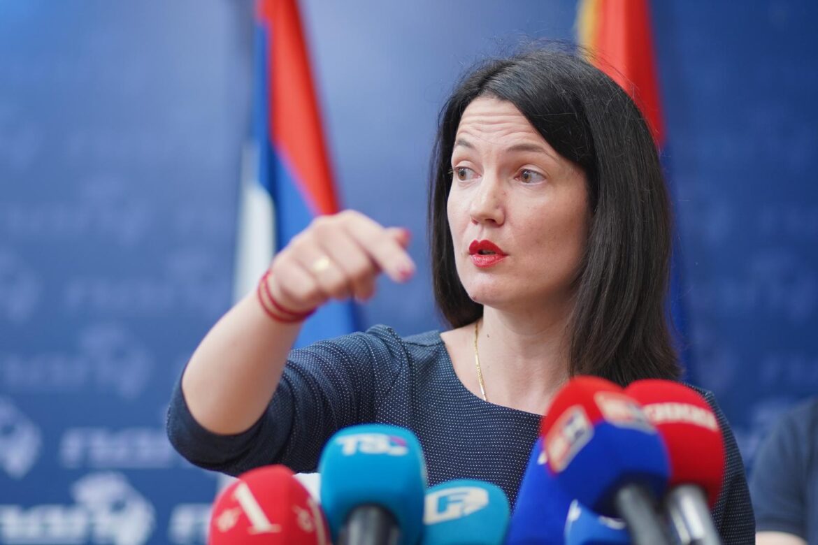 “NEKA GA IMENUJE ŠEF DODIK”: Trivićeva oplela po Stanivukoviću nakon “rata” u PDP