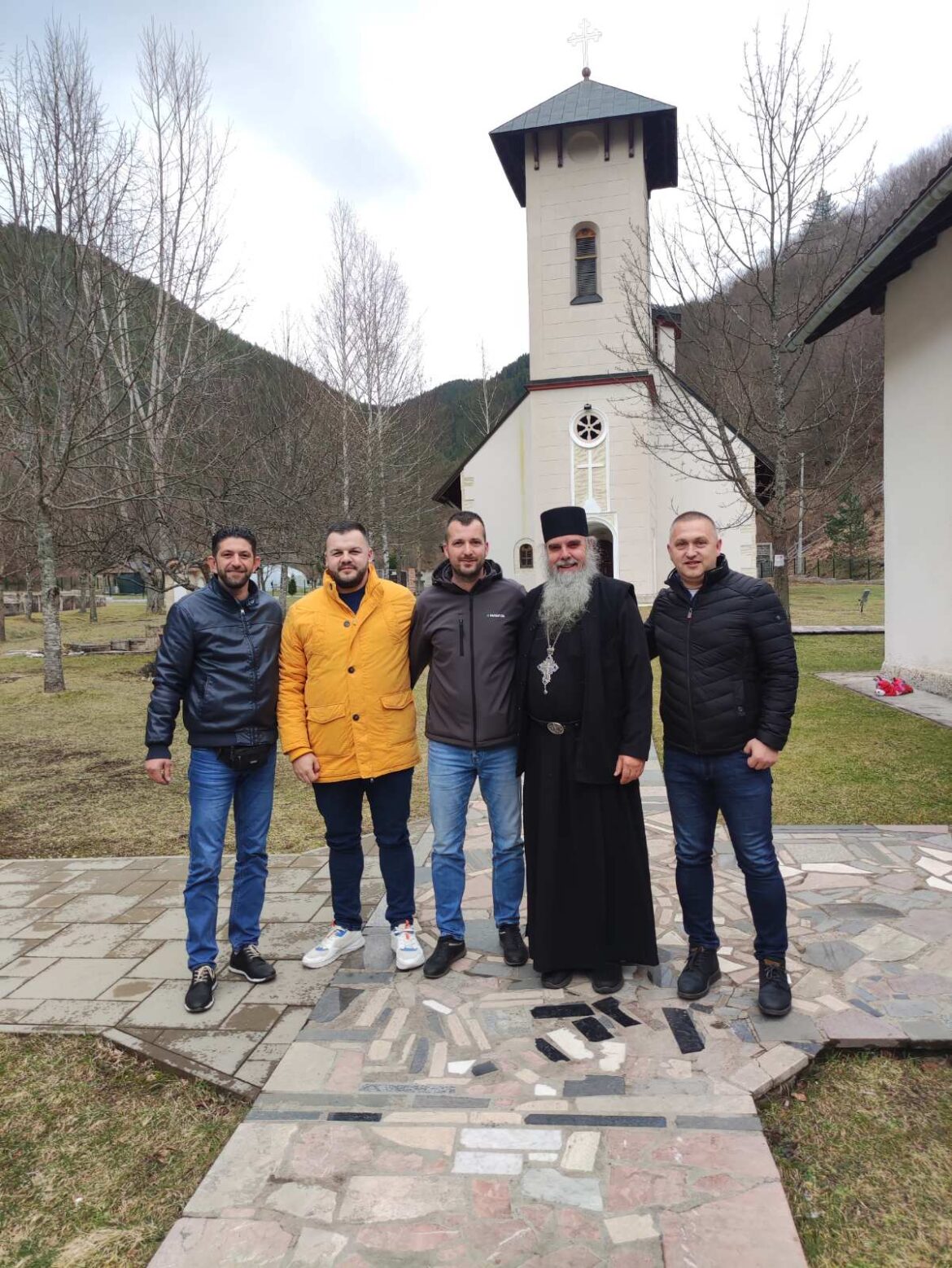 Jeste li čuli za manastir Glogovac? Momci iz Glogovca pored Bijeljine otkrili su veliki broj mjesta sa istim nazivom – Glogovac