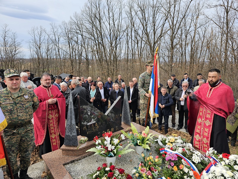 ZA SRPSKU I ROD ŽIVOT DAO: Obilježena 31 godina od pogibije pukovnika Milana Jovića