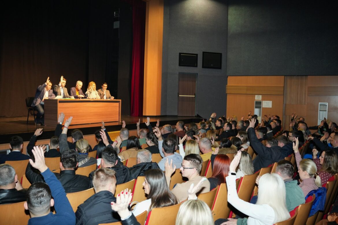 BIJELJINA: Održana sjednica Gradskog odbora Ujedinjene Srpske (foto)