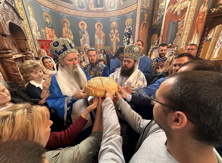 ŠAMAC: Proslavljena krsna slava Eparhije zvorničko-tuzlanske (foto)