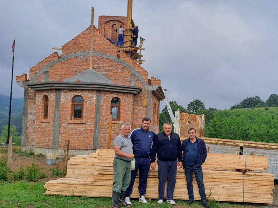 LOPARE: Donirana kompletna građa za hram u Lipovicama (foto)