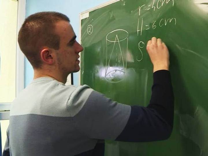 VUK JANKOVIĆ iz Trebinja OSVOJIO SREBRO na Balkanskoj matematičkoj olimpijadi (foto)