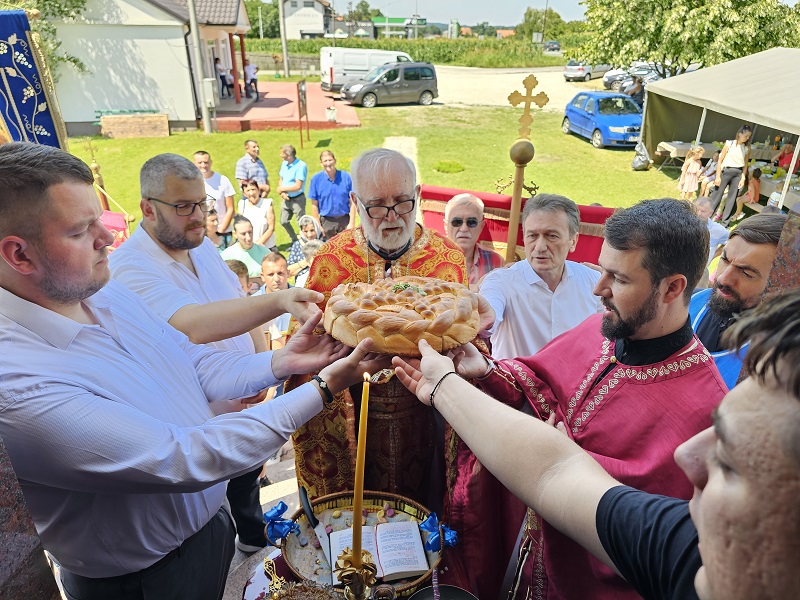 Velika Crkveno-narodna svetkovina u Ugljevičkoj Obriježi: Slava Bogu-počast junacima