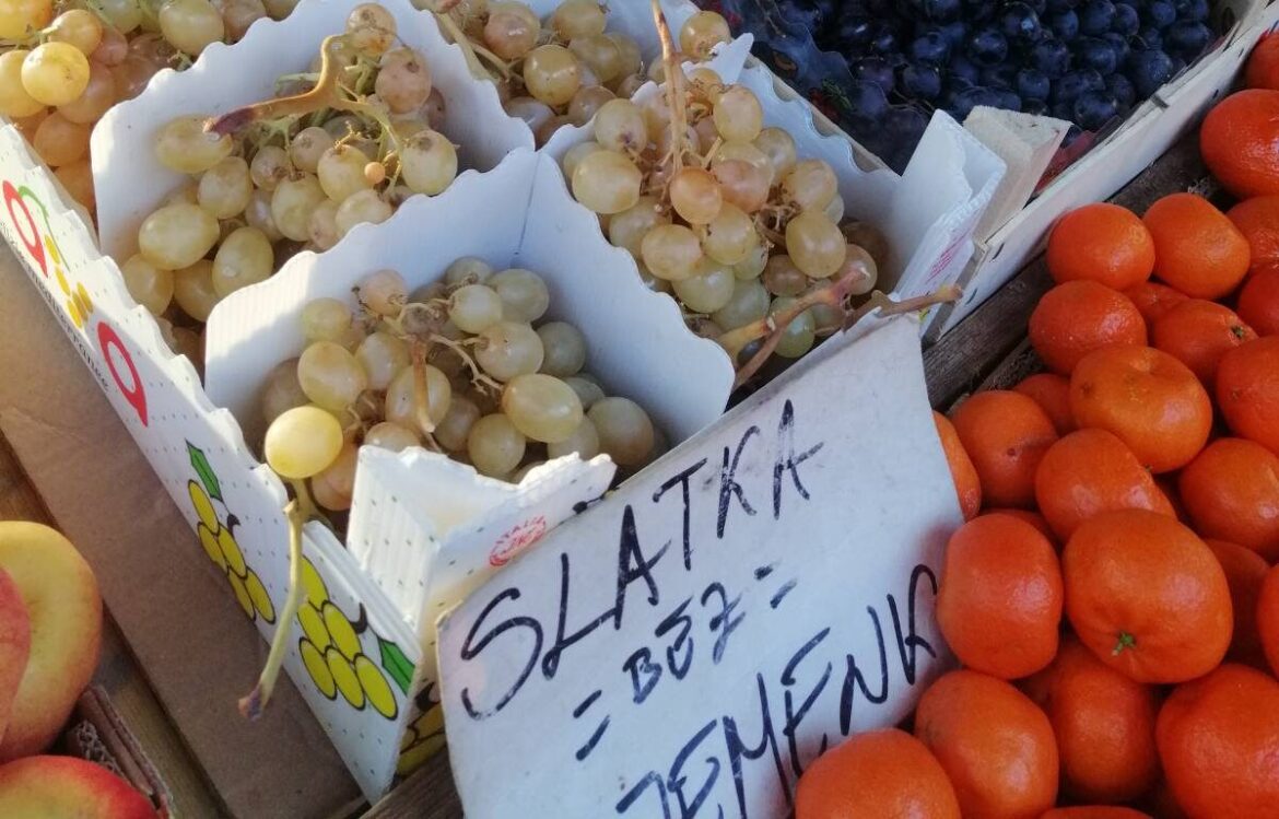 Današnje CIJENE voća, povrća i cvijeća na ZELENOJ PIJACI u Bijeljini